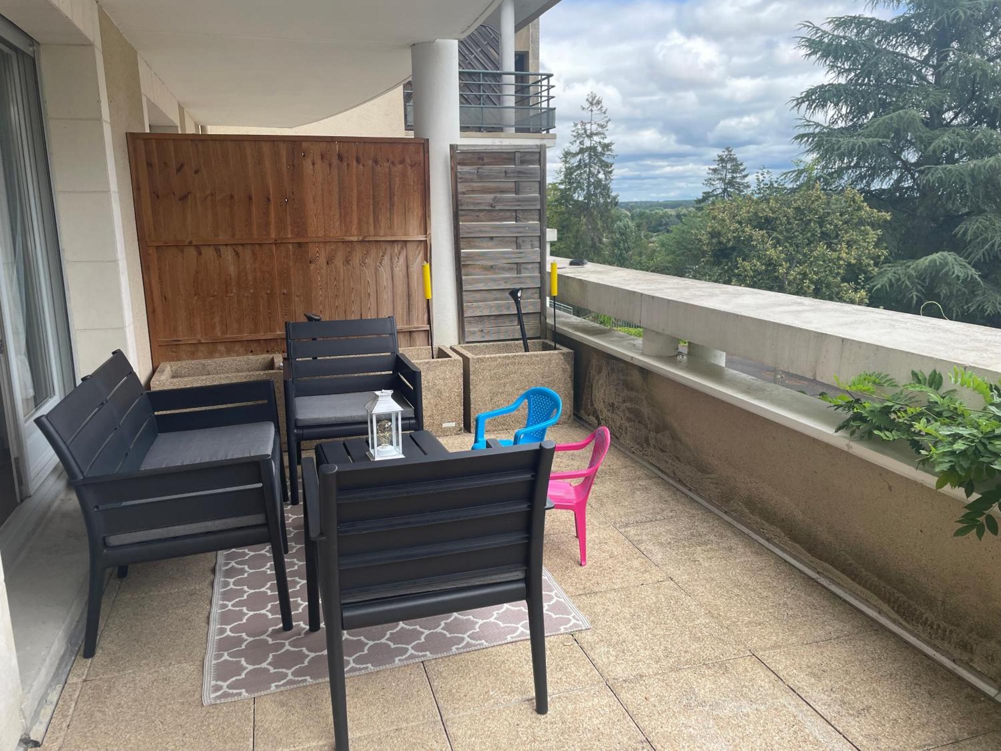 Appartement Avec Parking & Linge Inclus & Local Velos Blois Esterno foto