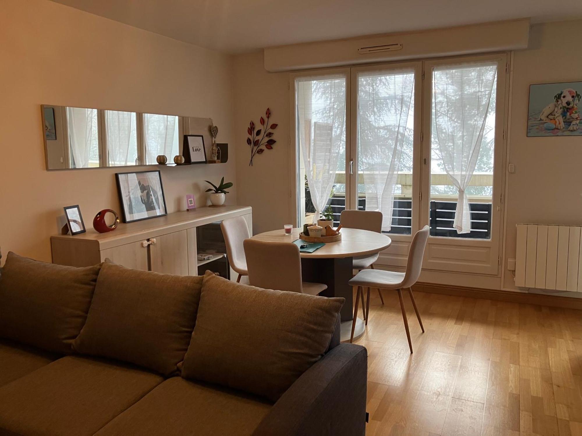 Appartement Avec Parking & Linge Inclus & Local Velos Blois Esterno foto