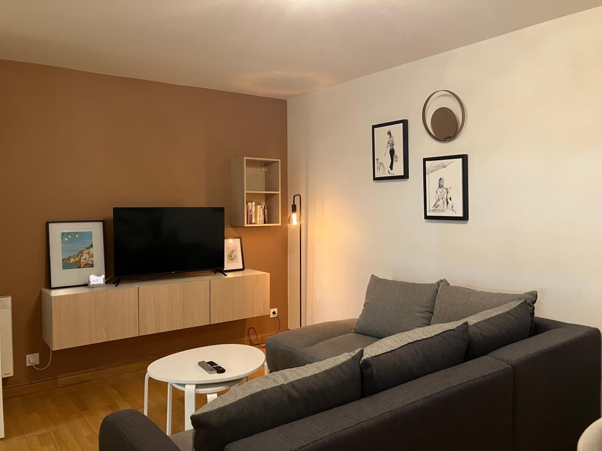 Appartement Avec Parking & Linge Inclus & Local Velos Blois Esterno foto